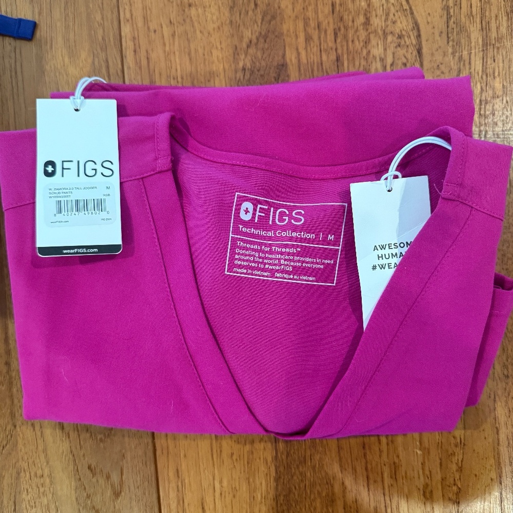 Figs Magenta Scrubs